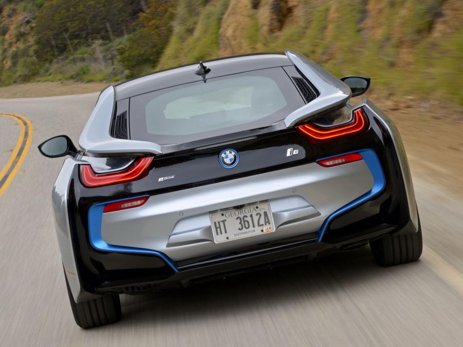  BMW i8 2014 года  (фото 24 из 180)